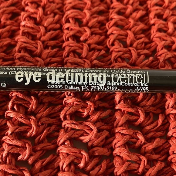 BeautiControl Eye Defining Pencil Carmel 12680.  New  still Sealed. - Picture 2 of 7